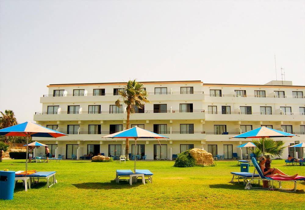 קורל ביי Corallia Beach Hotel Apartments מראה חיצוני תמונה