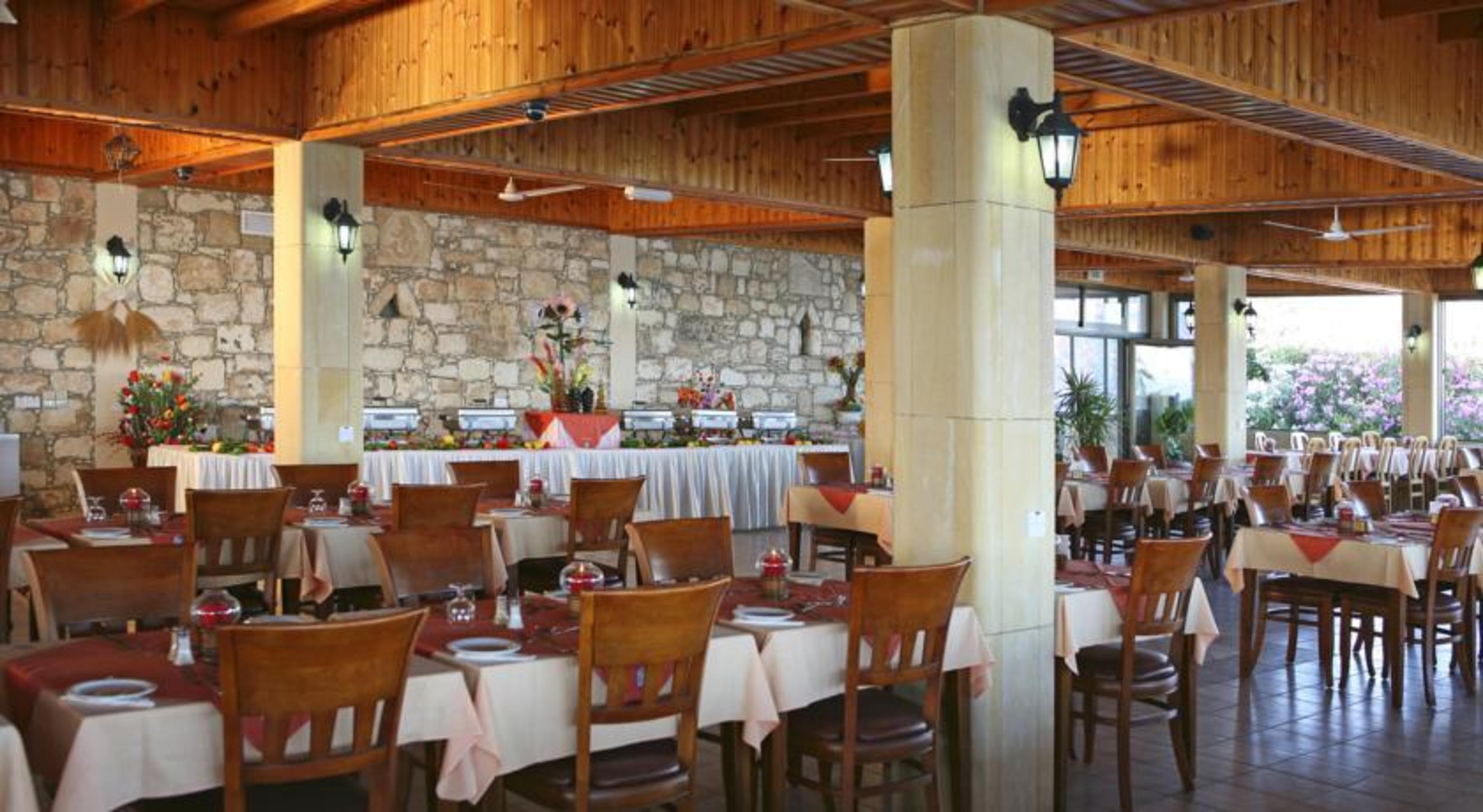 קורל ביי Corallia Beach Hotel Apartments מראה חיצוני תמונה
