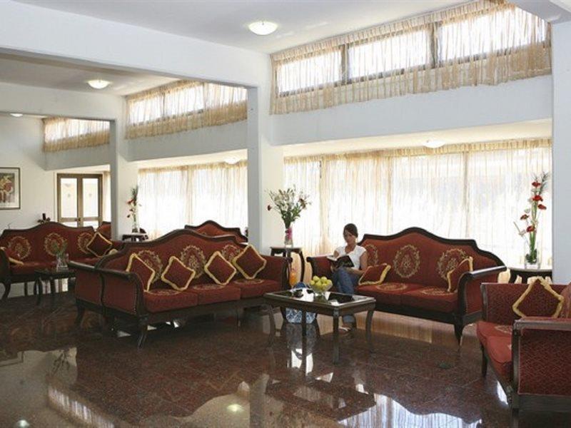 קורל ביי Corallia Beach Hotel Apartments מראה חיצוני תמונה