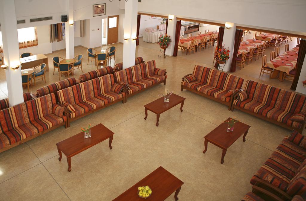 קורל ביי Corallia Beach Hotel Apartments מראה חיצוני תמונה