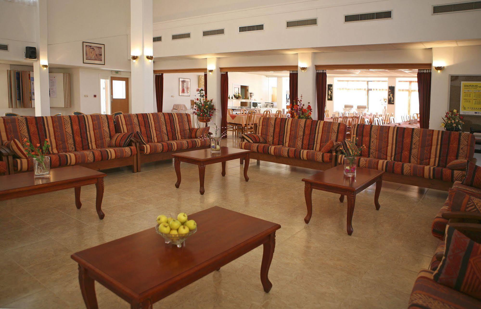 קורל ביי Corallia Beach Hotel Apartments מראה חיצוני תמונה